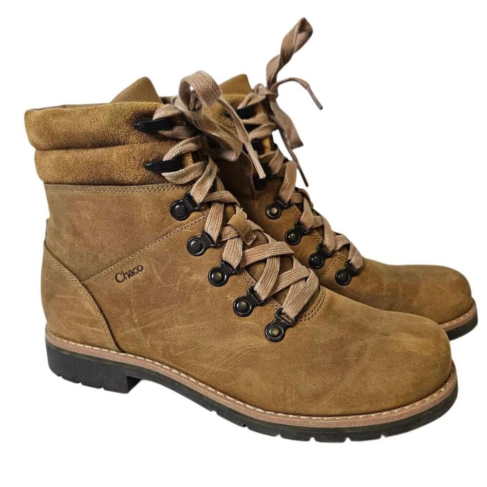 Chaco Cataluna Explorer lace up leather boots, hiking. 8.5.